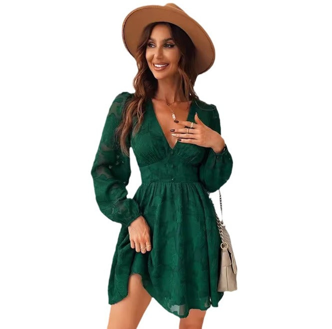 Robe Femme Élégante - Détails en Dentelle - Taille Cintrée - Manches Longues Transparentes