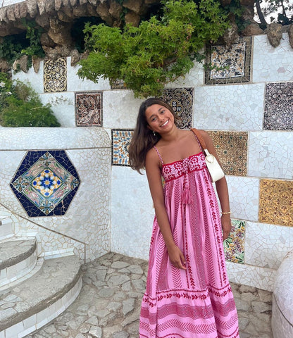 Robe Maxi Bohémienne pour Femmes – Encolure Droite – Détails Brodés – Bretelles Spaghetti