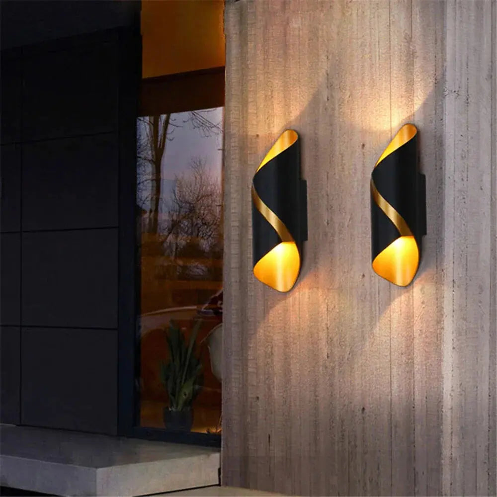VividAura – Lampe Murale LED Élégante pour Extérieurs Chic