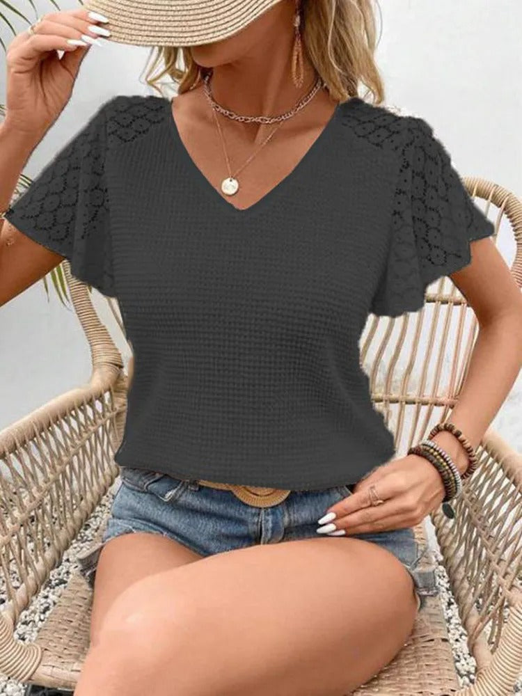 Stella | T-shirt en dentelle à décolleté en V