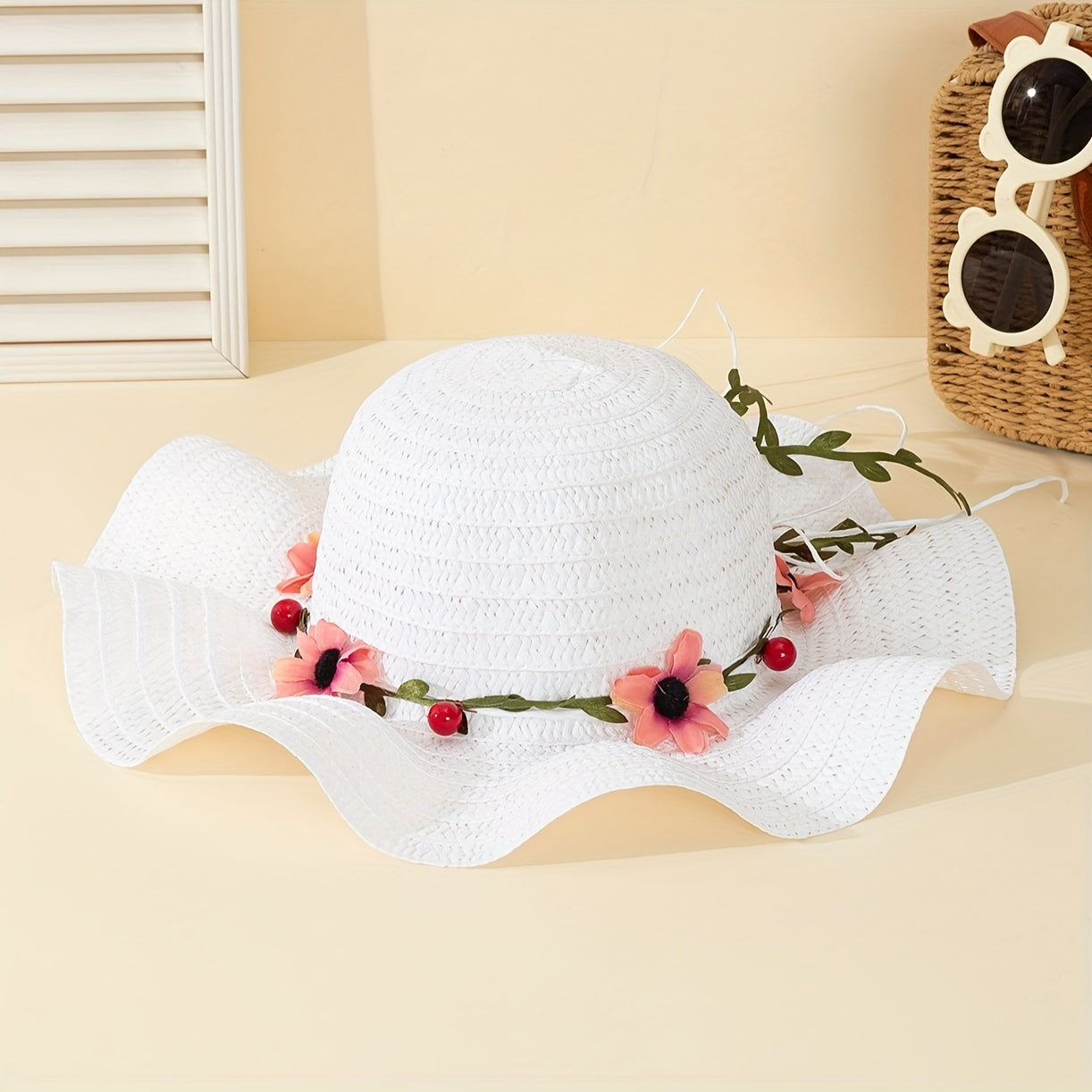 Chapeau d'été pour femmes avec motifs floraux et fruités – Solène