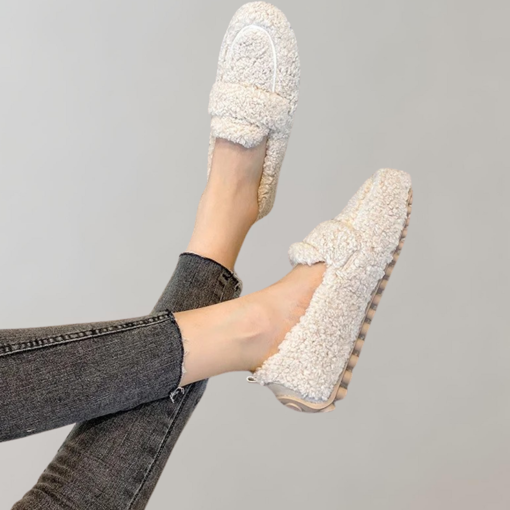 CLOÉ | Chaussons Chauffants pour Dames - Luviera Fashion