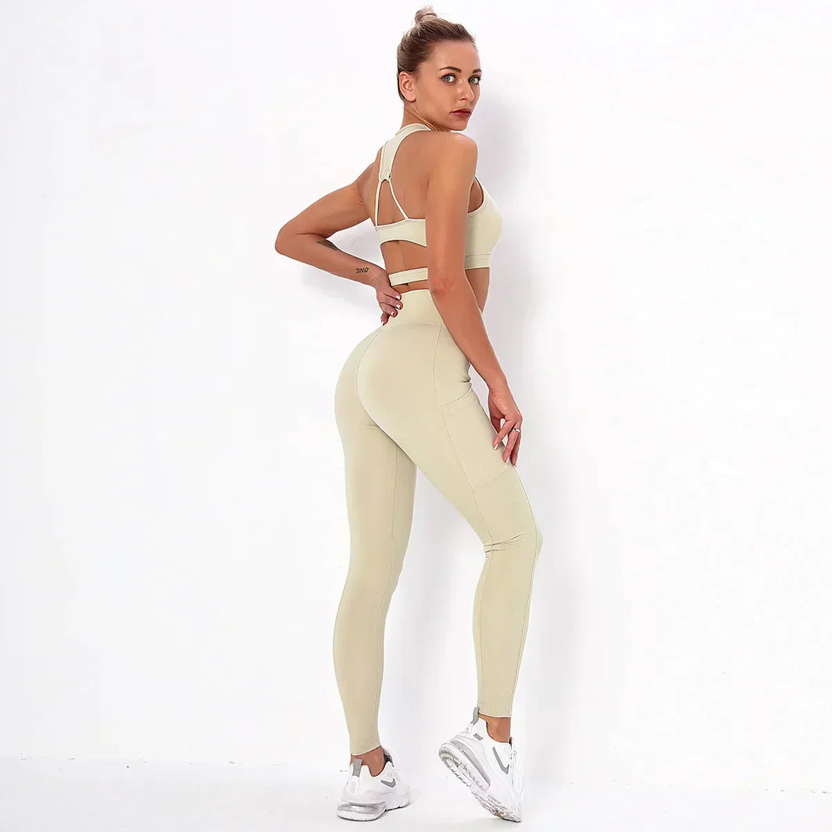 MIRA | Tenue de sport gainante