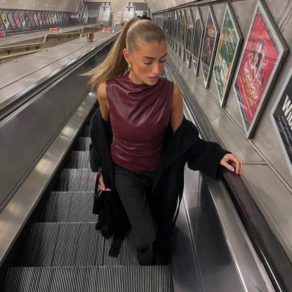 Débardeur sans manches en cuir bordeaux pour femmes – Coupe cintrée Nila