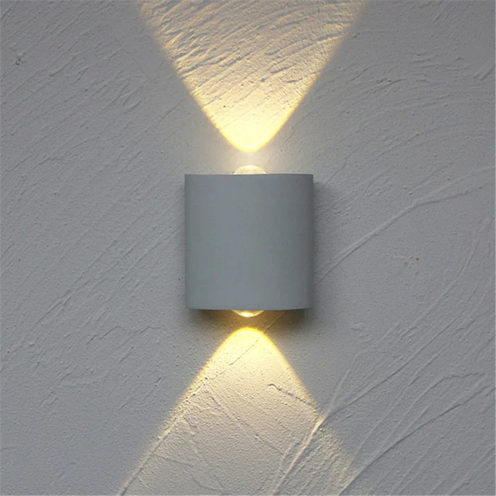 Applique Murale LED Moderne pour Extérieur - Écoénergétique et Résistante aux Intempéries