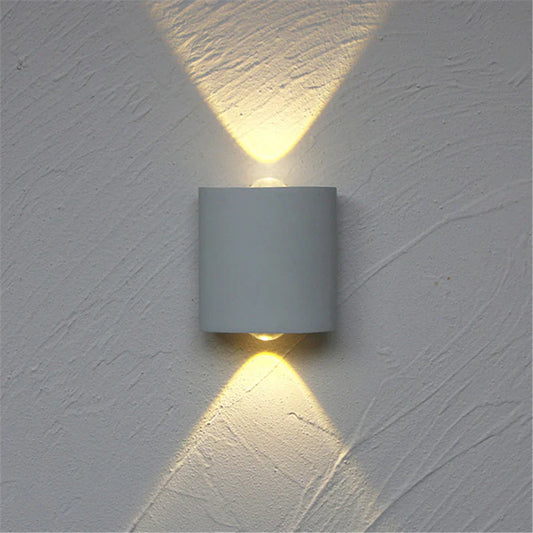 Applique Murale LED Moderne pour Extérieur - Écoénergétique et Résistante aux Intempéries
