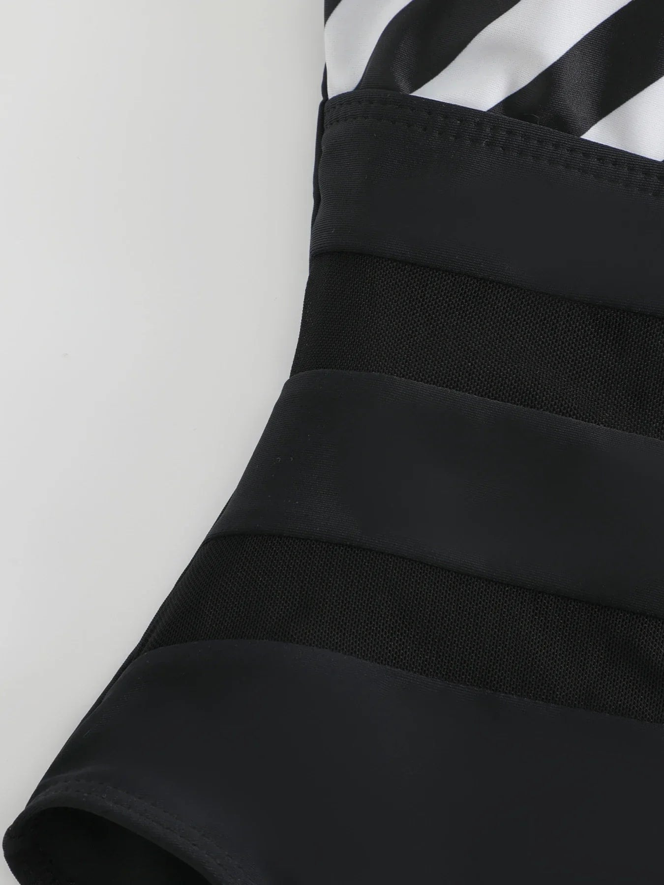 ZAHRA | Maillot rayé grande taille - Luviera Fashion