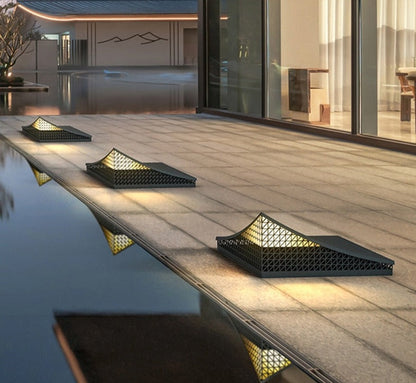 Appliques Solaires Modernes en Semi-Pyramide pour Extérieur avec Détecteur Intelligent et Protection Étanche IP65