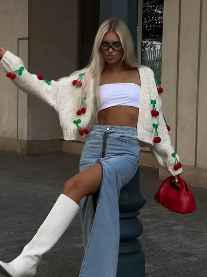 ÉLISA | Cardigan fantaisie aux motifs cerise pour un look charmant - Luviera Fashion