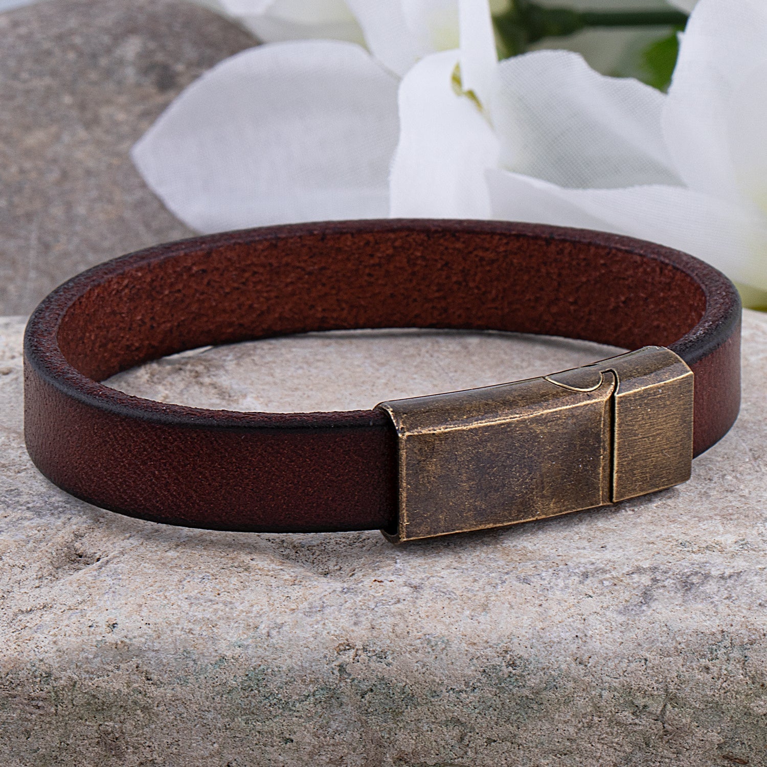 Rugged MATHIS | Bracelet en cuir, une touche de caractère masculine - Luviera Fashion