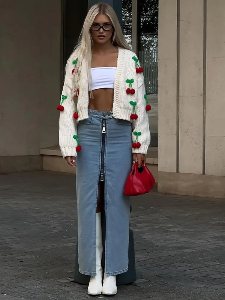 ÉLISA | Cardigan fantaisie aux motifs cerise pour un look charmant - Luviera Fashion