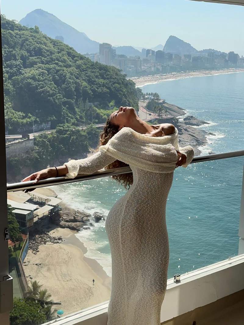 Élégance AMELIA | Robe maxi décolletée, parfaite pour l'été - Luviera Fashion