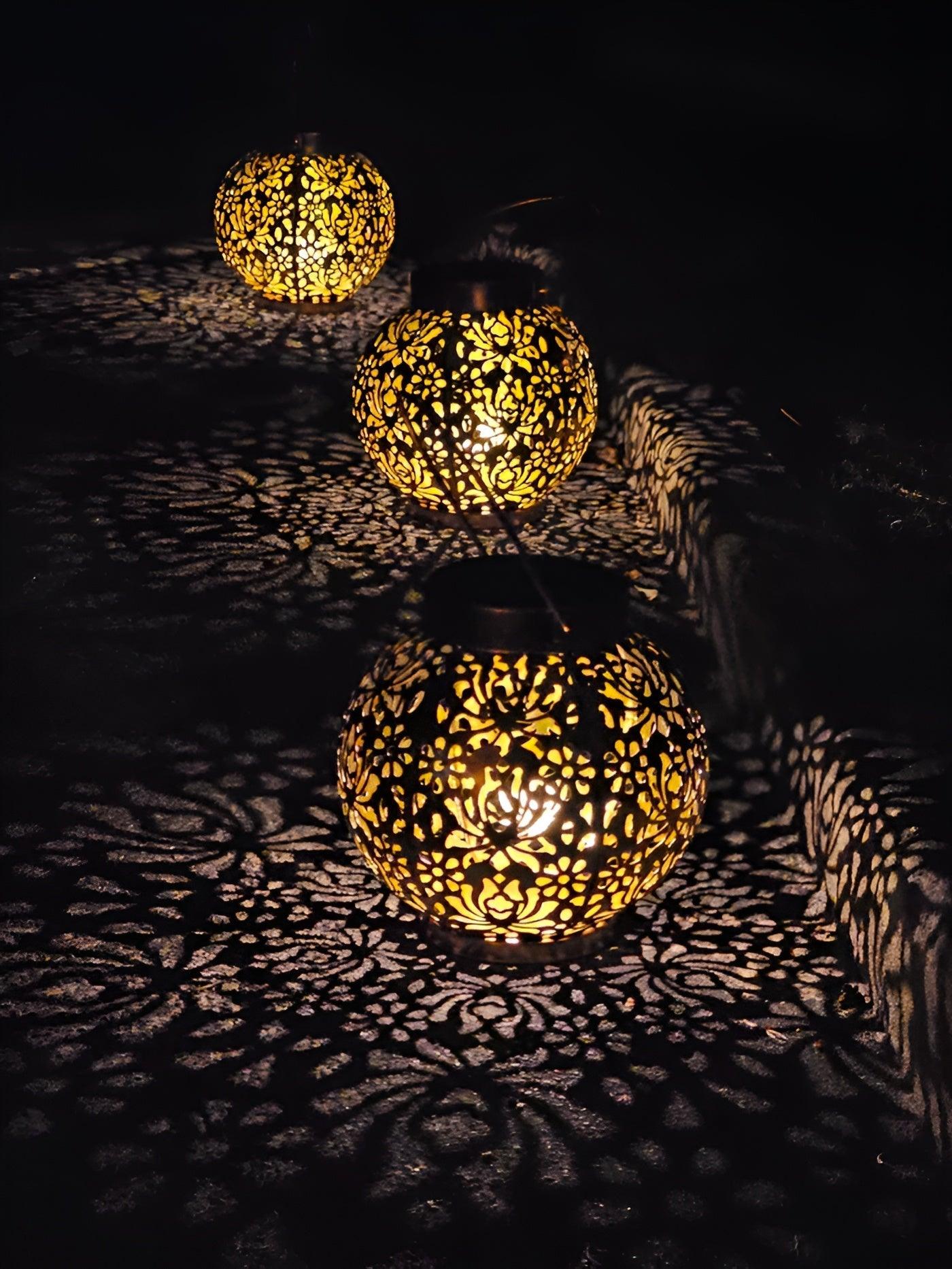 AquaGlow – Lampe Solaire LED Suspendue pour Jardin, Étanche