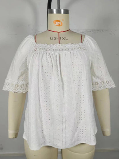 Blouse en dentelle légère à décolleté carré grande taille pour le printemps 2025