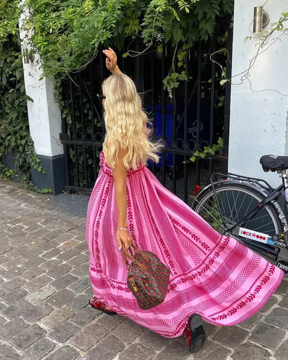 Robe Maxi Bohémienne pour Femmes – Encolure Droite – Détails Brodés – Bretelles Spaghetti