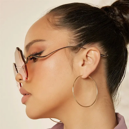 Lunettes de soleil élégantes à dégradé pour l'été 2025