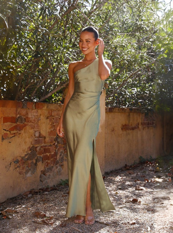 Robe de Soirée Femme – Épaule Dénudée – Design Cintré – Longue Coupe Élégante